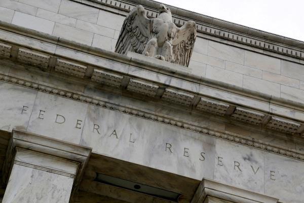 美国联邦储备委员会(fed)可能会在2024年保持基准利率不变的情况下，阐明降息前景